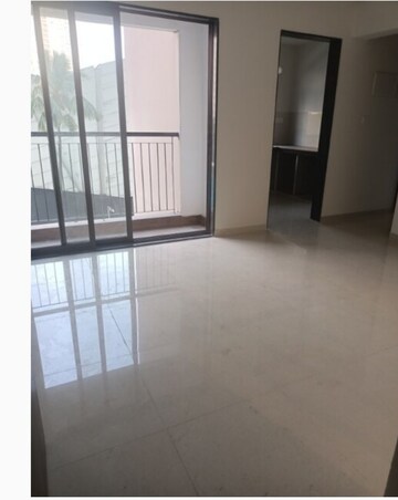 2 BHK Apartment For Rent in Runwal Eirene, Balkum Pada
