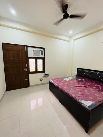 Bedroom in 3 BHK Builder Floor at AEZ Aloha, Sector 57 – for Rent