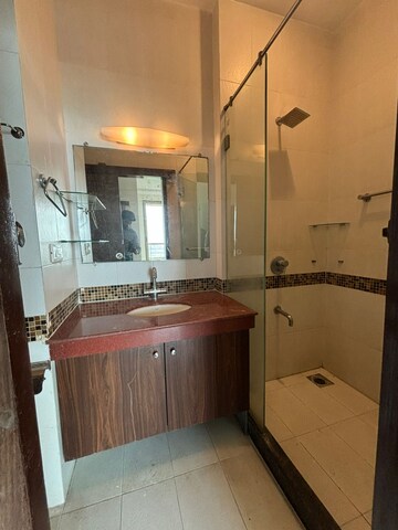 Kitchen in 2.5 BHK Apartment at Oberoi Realty Woods, Goregaon East – for Rent
