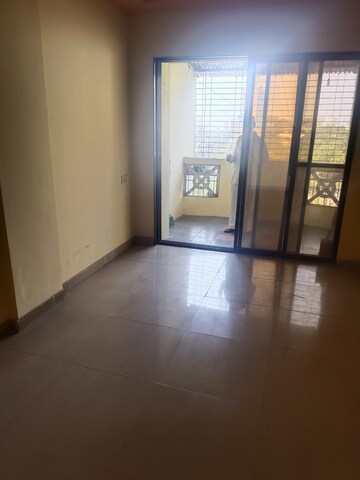 Room in 2 BHK Apartment at Dedhia Golden Park II, Kalyan West – for Rent