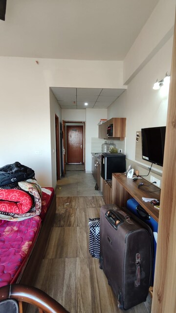 Master Bedroom in 1 BHK Apartment at Paramount Golfforeste, Zeta I Greater Noida – for Rent