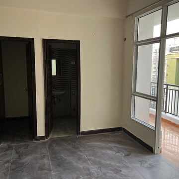 3.5 BHK Apartment For Rent in Indosam75, Sector 75