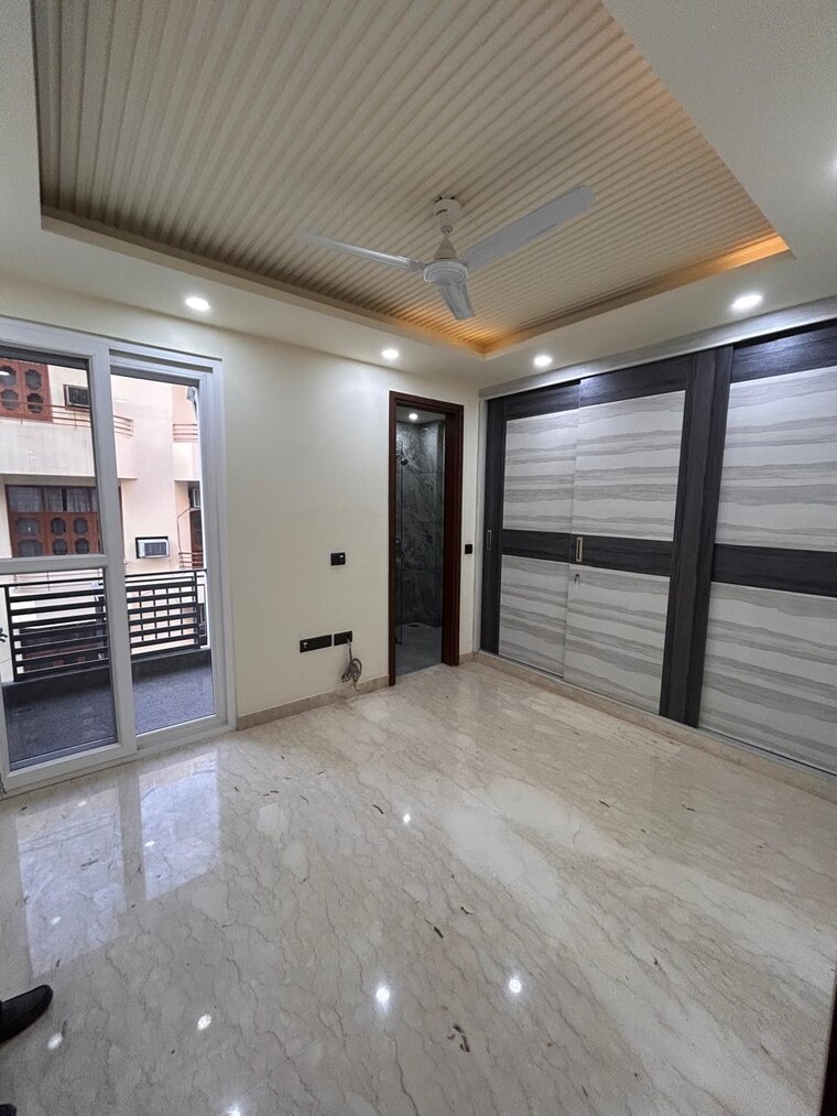 Room, kalkaji 2 Bedroom 100 Sq.Yd. Builder Floor In Kalkaji Delhi 8444485