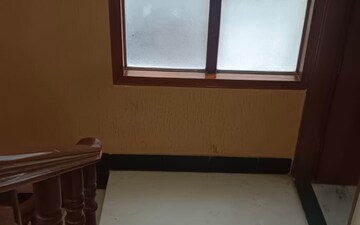 2 BHK Builder Floor For Rent in Laxmi Nagar