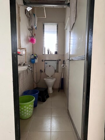 1 RK Apartment For Rent in Vakola