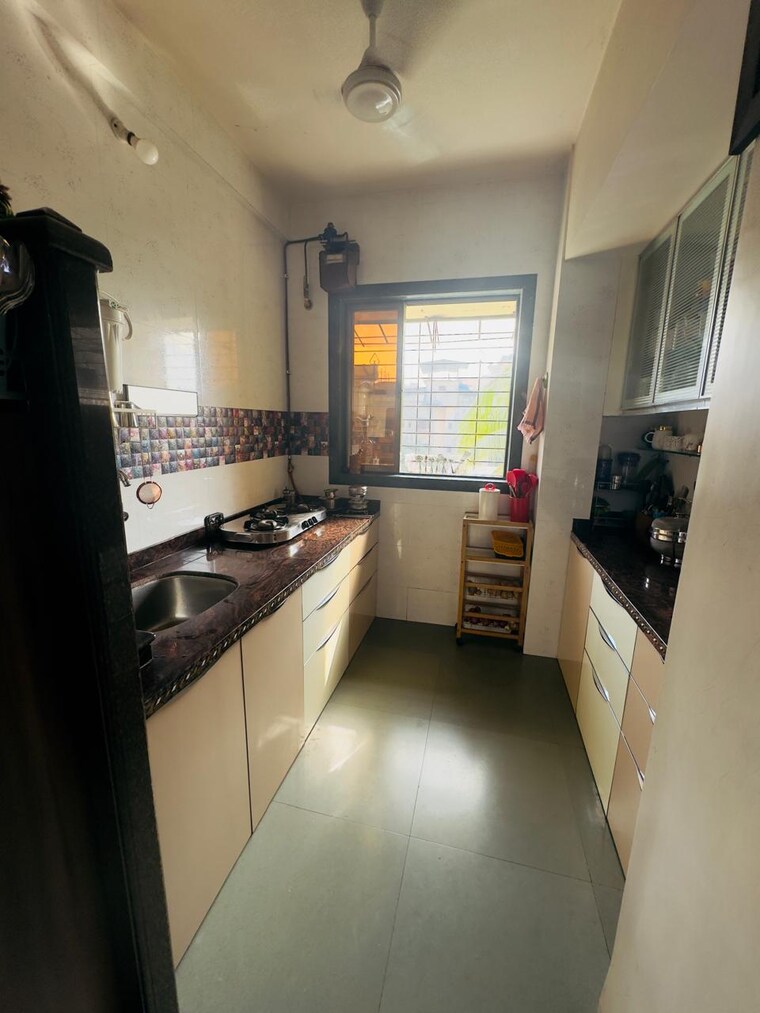 Kitchen, simran-society 3 Bedroom 1700 Sq.Ft. Penthouse In Naupada Thane 8444559