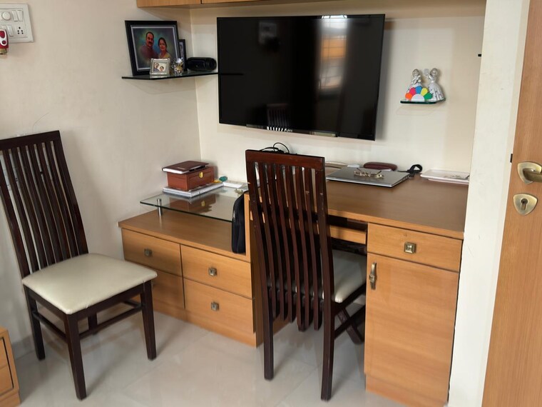 Bedroom, simran-society 3 Bedroom 1700 Sq.Ft. Penthouse In Naupada Thane 8444559