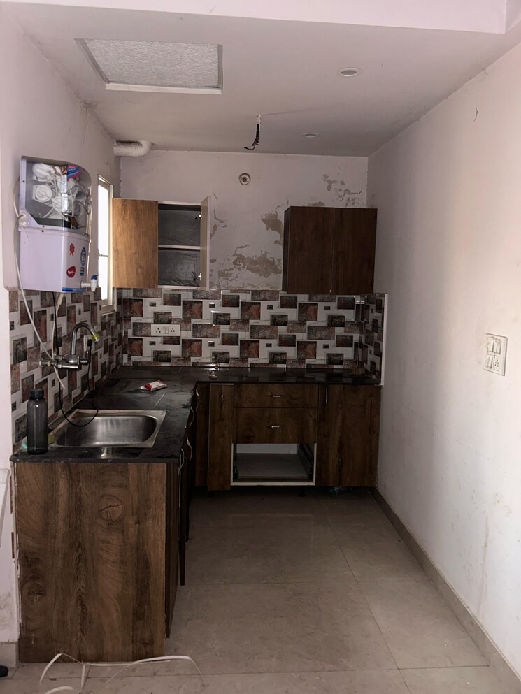 Kitchen, upsidc site b 1 Bedroom 600 Sq.Ft. Builder Floor In Upsidc Site B Greater Noida 8444592