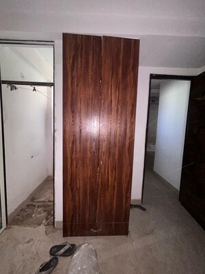Room in 1 BHK Builder Floor at Upsidc Site B – for Sale