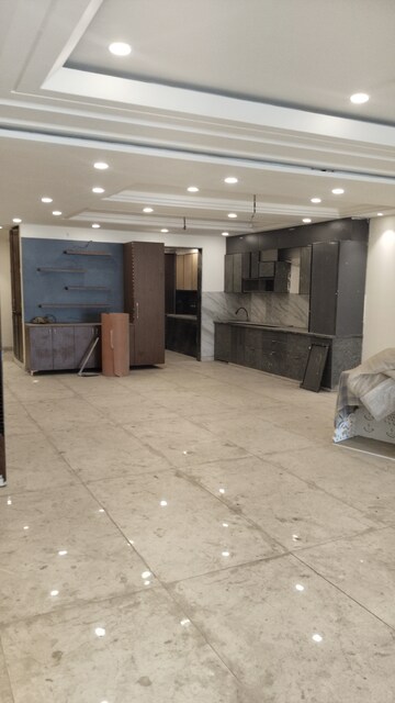 Parking in 4 BHK Builder Floor at Rohini Sector 11 – for Rent