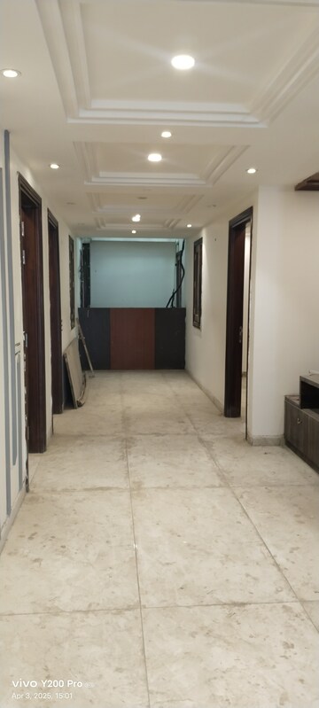 Room in 4 BHK Builder Floor at Rohini Sector 11 – for Rent