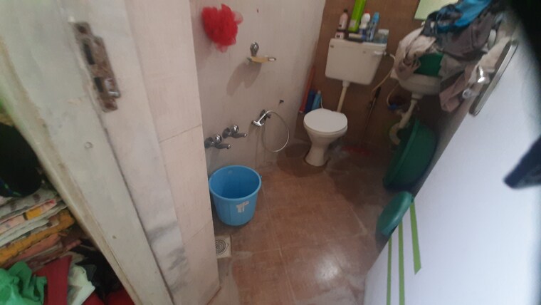 Bathroom, sahaj-solarium 3 Bedroom 815 Sq.Ft. Apartment In Vasna Ahmedabad 8444657