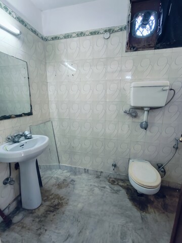 Bathroom in 3 BHK Builder Floor at Malviya Nagar – for Rent