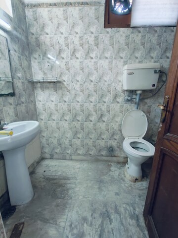 Bathroom in 3 BHK Builder Floor at Malviya Nagar – for Rent