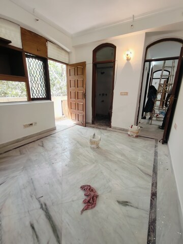Room in 3 BHK Builder Floor at Malviya Nagar – for Rent