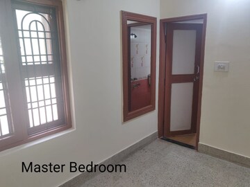 Room in 2 BHK Builder Floor at Hsr Layout – for Rent