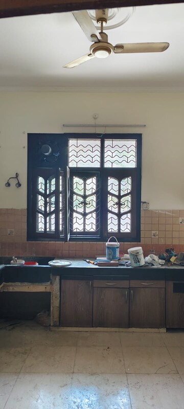 Kitchen in 6 BHK Villa at Gomti Nagar – for Rent