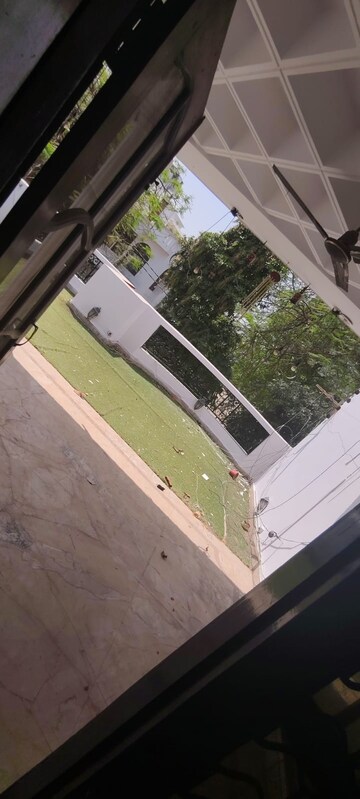 Balcony in 6 BHK Villa at Gomti Nagar – for Rent
