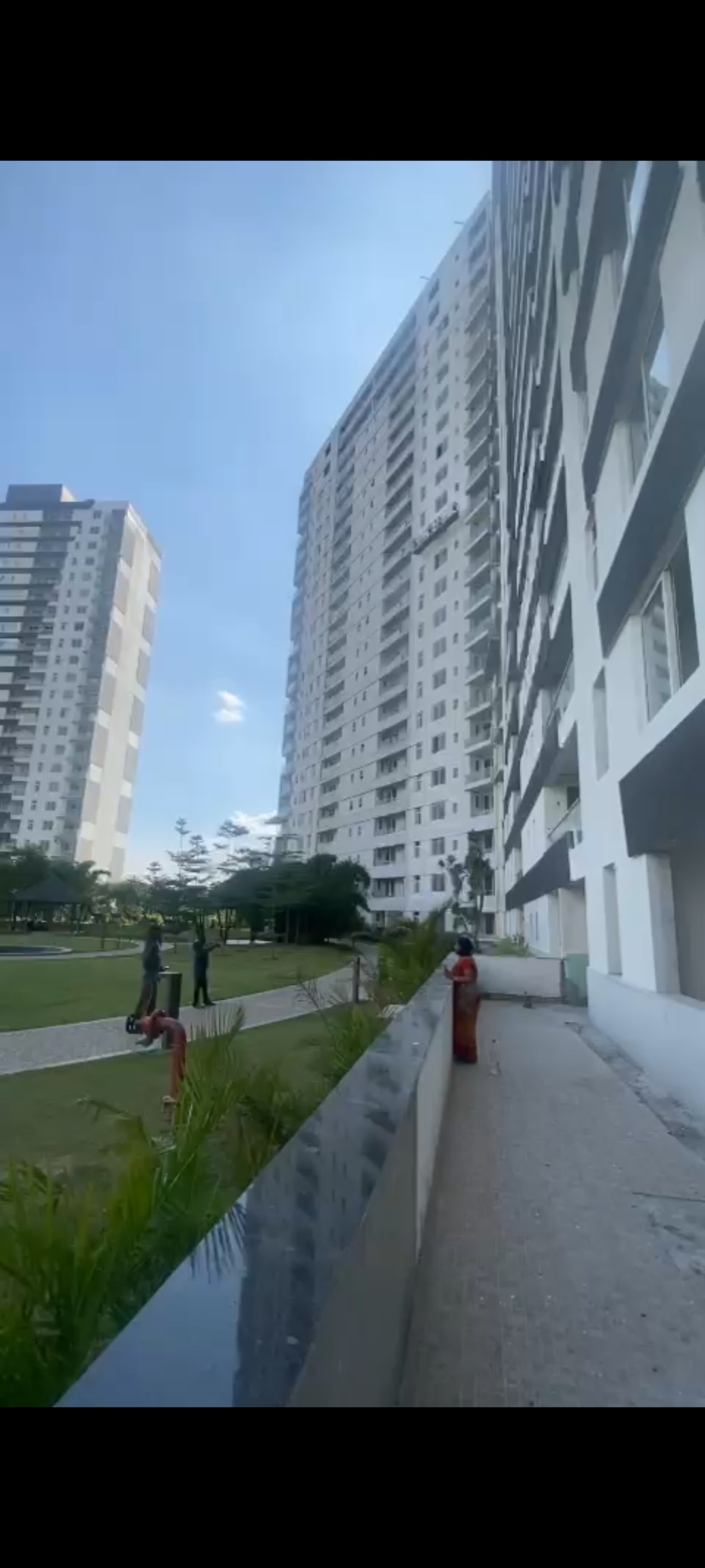 3 BHK Apartment For Sale in Omaxe Lake