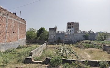 Plot For Sale in Kasna Industrial Area, Kasna
