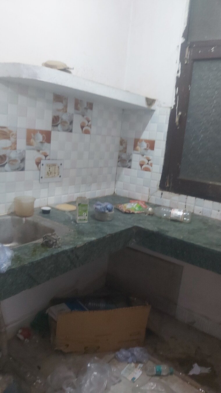 Bathroom, mayur vihar 2.5 Bedroom 450 Sq.Ft. Builder Floor In Mayur Vihar Delhi 8444939