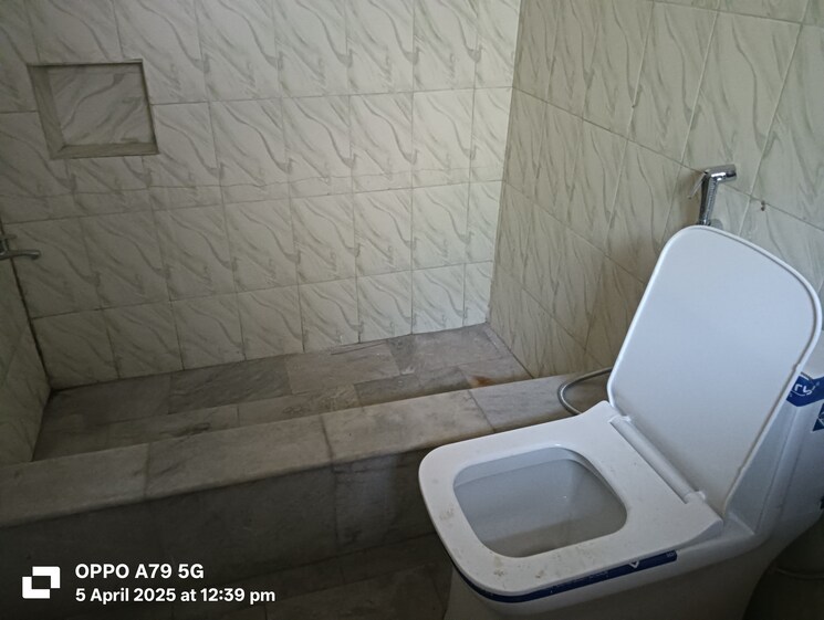 Bathroom, east canal road 3 Bedroom 114 Sq.Yd. Independent House In East Canal Road Dehradun 8444937