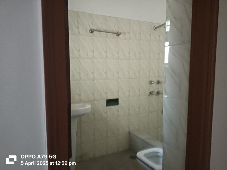 Bathroom, east canal road 3 Bedroom 114 Sq.Yd. Independent House In East Canal Road Dehradun 8444937