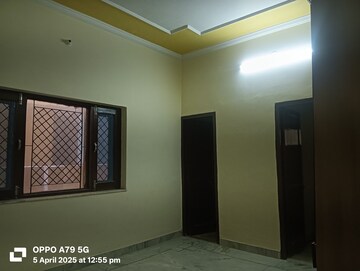Room in 3 BHK Independent House at East Canal Road – for Sale