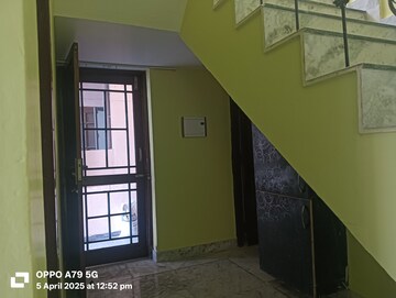 Room in 3 BHK Independent House at East Canal Road – for Sale