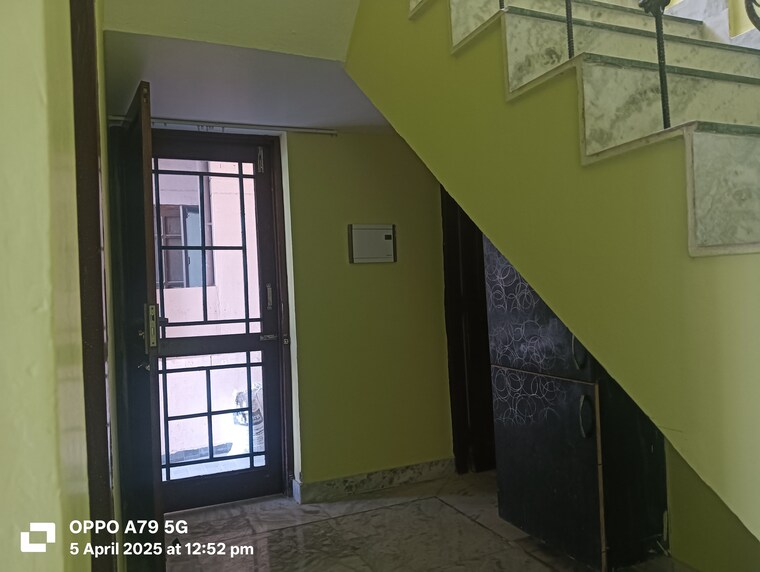 Room, east canal road 3 Bedroom 180 Sq.Yd. Independent House In East Canal Road Dehradun 8444952