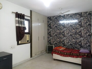 Bedroom in 2 BHK Apartment at Paschim Vihar – for Rent