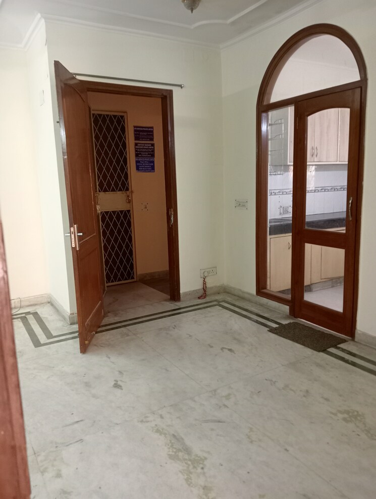 Room, lajpat nagar ii 2 Bedroom 900 Sq.Ft. Builder Floor In Lajpat Nagar ii Delhi 8444965
