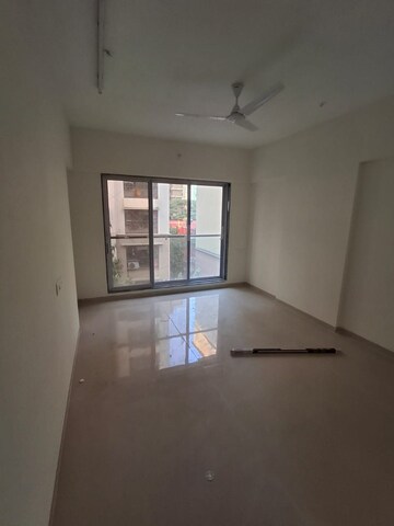 Room in 2 BHK Apartment at Majestic Avighna, Chembur – for Rent