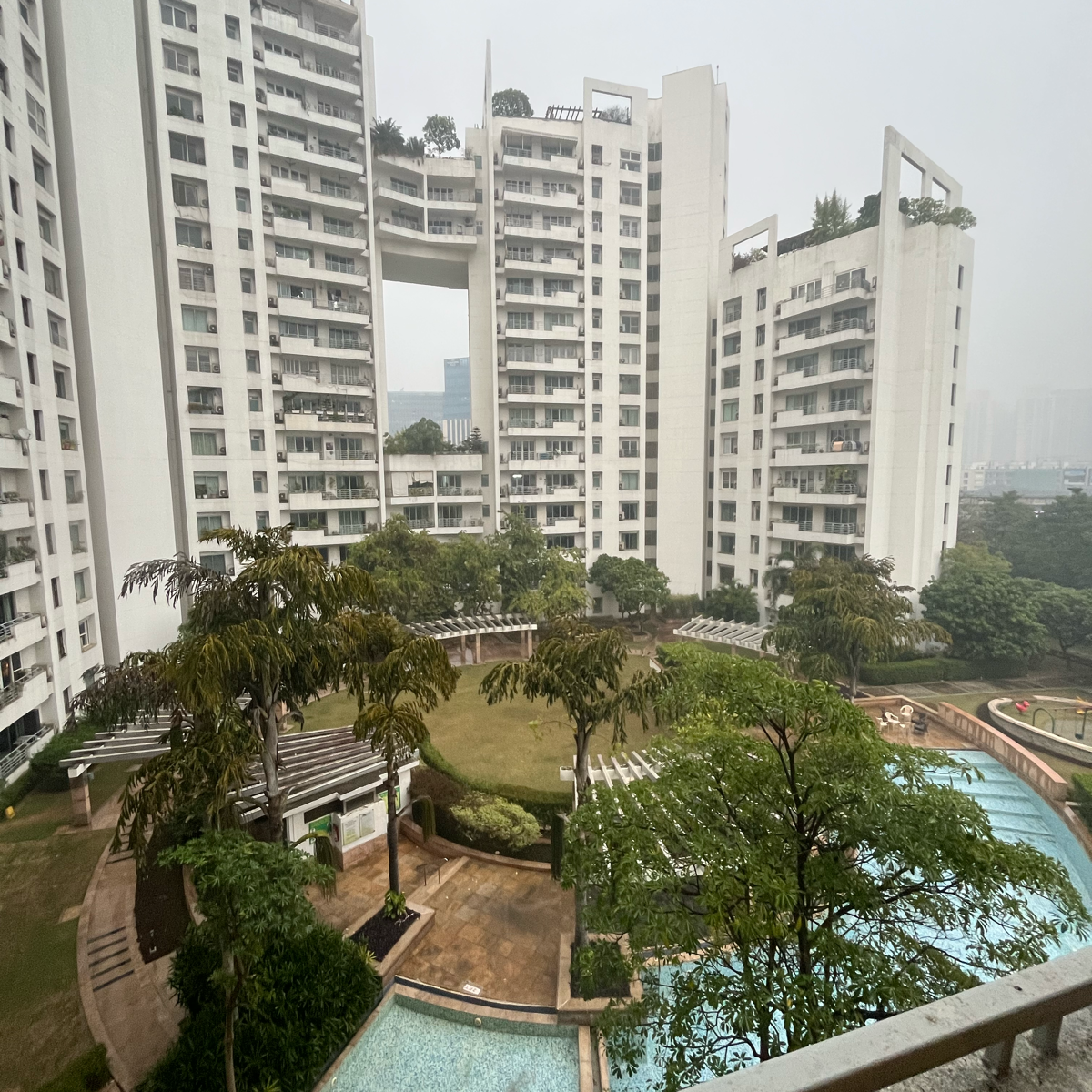 4 BHK + Pooja Room,Servant Room Apartment For Sale in Parsvnath Exotica