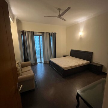 Living Room in 4 BHK Apartment at Parsvnath Exotica, Sector 53 – for Sale