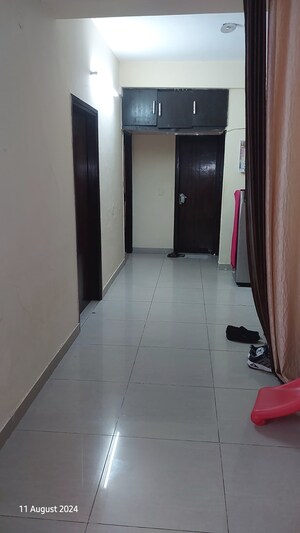  3 BHK Apartment at Zeta I Greater Noida – for Sale