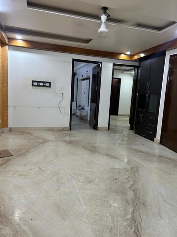Living Room in 3 BHK Builder Floor at Paschim Vihar – for Rent
