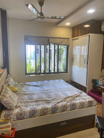 Bedroom in 3 BHK Apartment at Lalani Grandeur, Goregaon East – for Rent