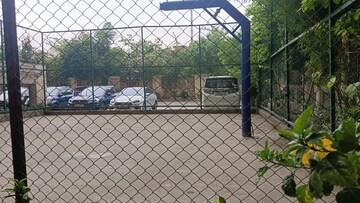 Balcony in 2 BHK Builder Floor at Sector 82 – for Rent