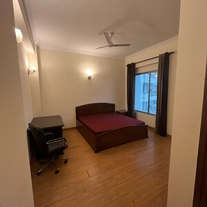 Room in 3 BHK Apartment at Parsvnath Exotica, Sector 53 – for Sale