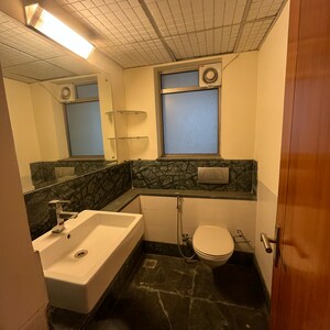 Team Area in 3 BHK Apartment at Parsvnath Exotica, Sector 53 – for Sale