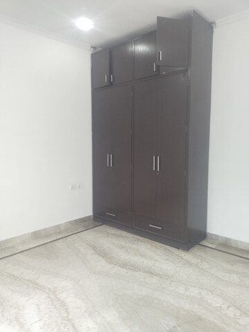 2 BHK Builder Floor For Rent in Sector 43