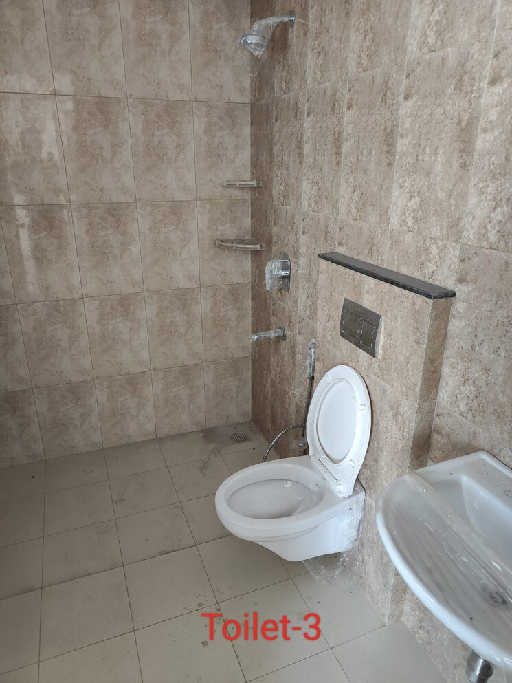 Bathroom, shapoorji-pallonji-joyville-gurgaon 3 Bedroom 1852 Sq.Ft. Apartment In Sector 102 Gurgaon 8445201