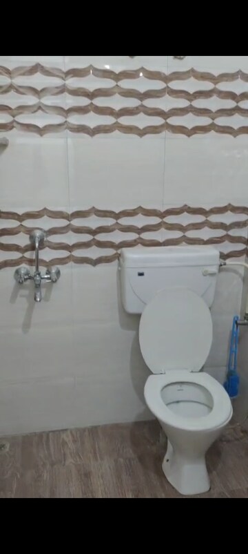 Master Bedroom in 2 BHK Independent House at Aamwala – for Rent