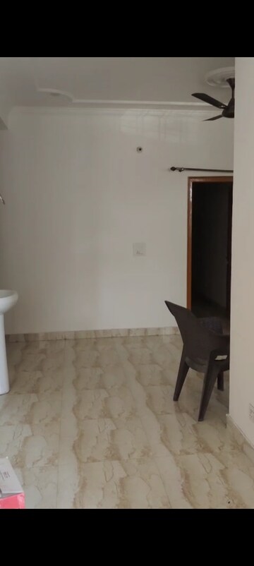 Room in 2 BHK Independent House at Aamwala – for Rent