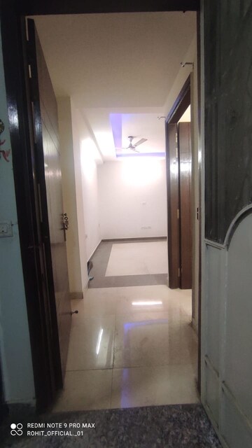 Bedroom in 2 BHK Builder Floor at Paryavaran Complex – for Rent