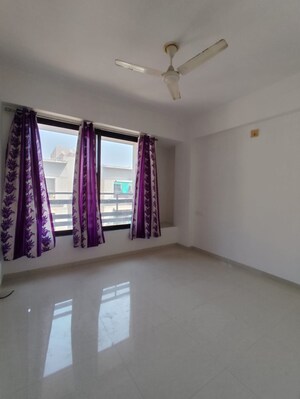 Room in 2 BHK Apartment at Chandkheda – for Sale
