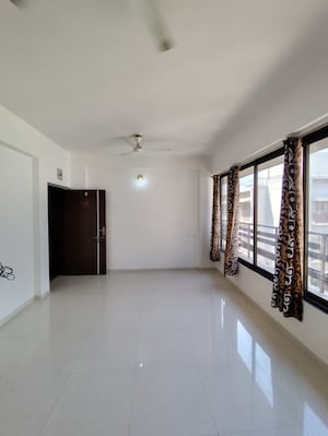 Room in 2 BHK Apartment at Chandkheda – for Sale