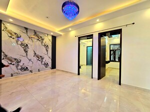 Room in 3 BHK Builder Floor at Kishanpura – for Sale