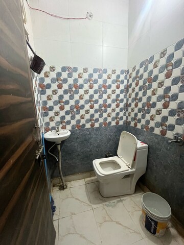 Bathroom in 1 RK Builder Floor at Dwarka Mor – for Rent
